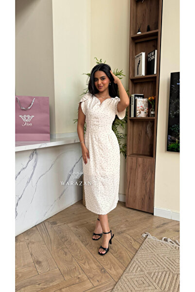 Warazan A soft dress with a neckline