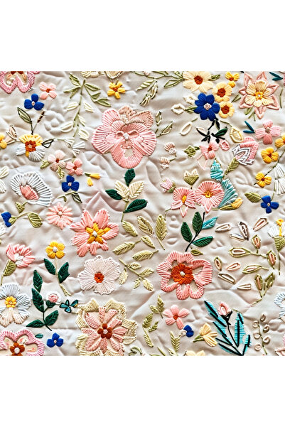 Novinqa 3 Boyutlu Çiçek 2 Nakış Efektli Dijital Baskılı Kumaş