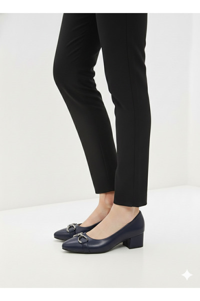 NZN Hakiki Deri Tokalı Klasik Topuklu Ayakkabı