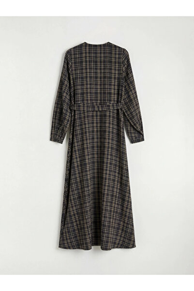 LC Waikiki فستان LCW Modest أسود بياقة هاكيوم وحزام منقوش