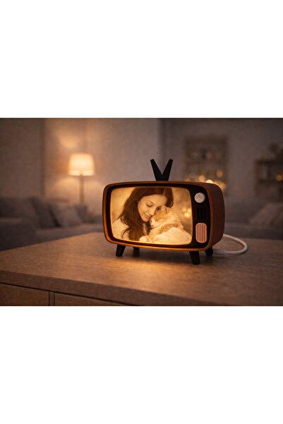 Dekor atolyem Kişiye Özel Retro TV Tasarımlı Fotoğraf Lambası – Anılarını Işı...