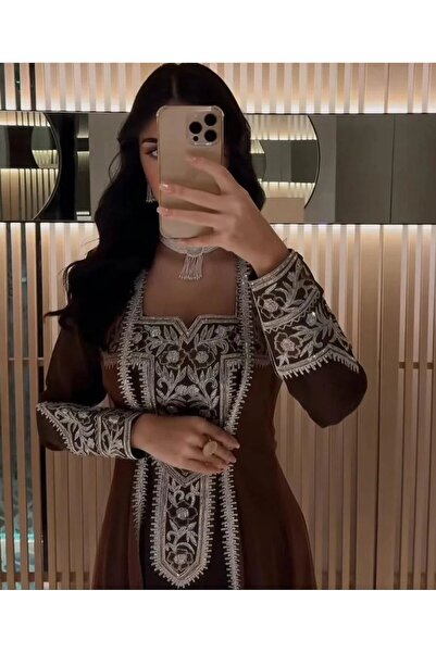 Seela Elegant traditional-style jalabiya for parties, events, and Ramadan gat...