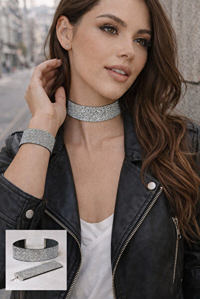 SYAZE طقم قلادة وسوار مرن فضي لامع - طقم مجوهرات مطاطي قابل للتعديل