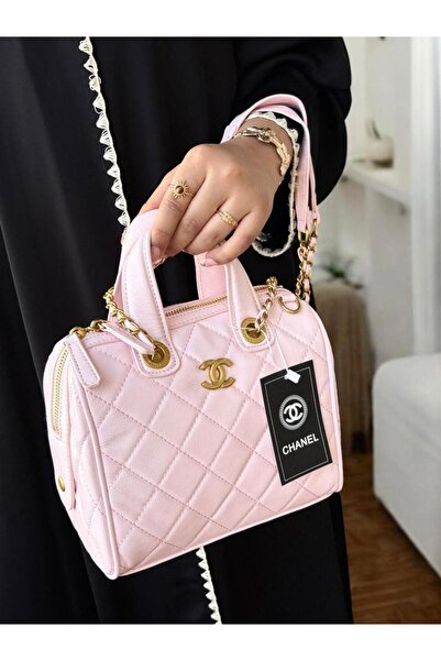 GENERAL Women's handbag and shoulder bag with accessories