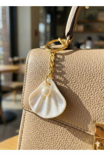 rosfloa rf 6 Pieces Keychain – No Cards & No Gelatin – Gift Butterfly & Pearl Detailed Keychain-Bag Ornament (9cm)