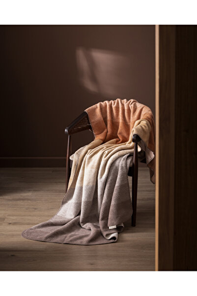 Madame Coco Thauzon Jacquard Cotton Tv Blanket - Colorful