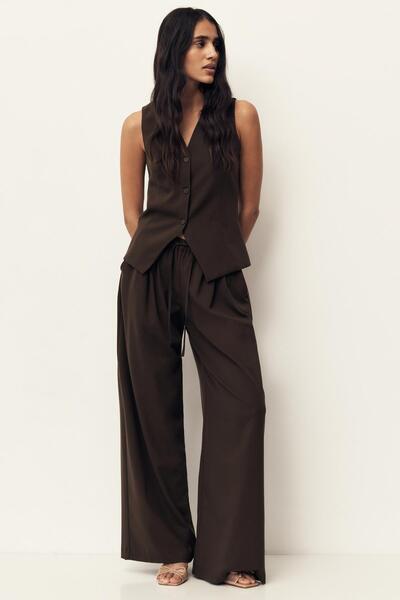 Pull & Bear Tailored fit yelek