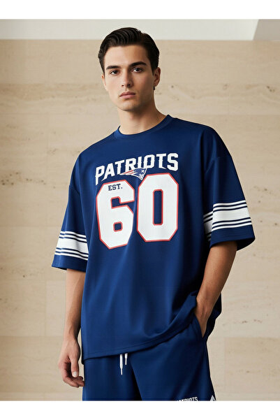 SP Characters Men Relaxed Fit Round Neck Short Sleeves Green Bay Packers Prin...