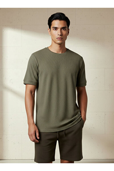 Iconic Men Regular Fit Crew Neck Short Sleeve Ribbed T-shirt
