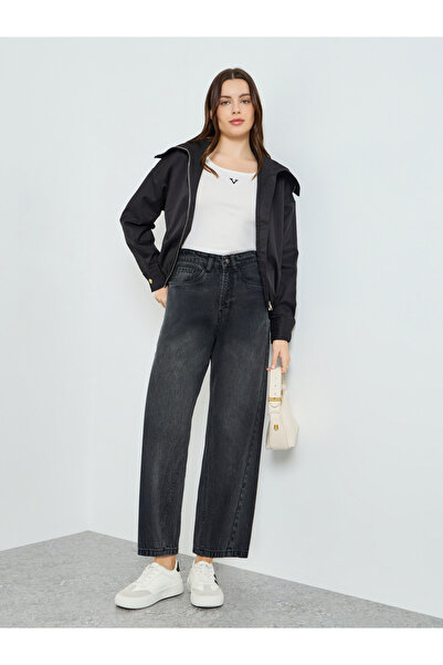 Styli Women Black High Rise Relaxed Fit Jeans