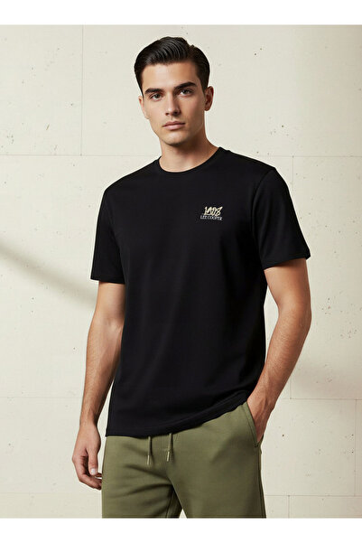 Lee Cooper Men Regular Fit Crew Neck Short Sleeve Printed T-shirt