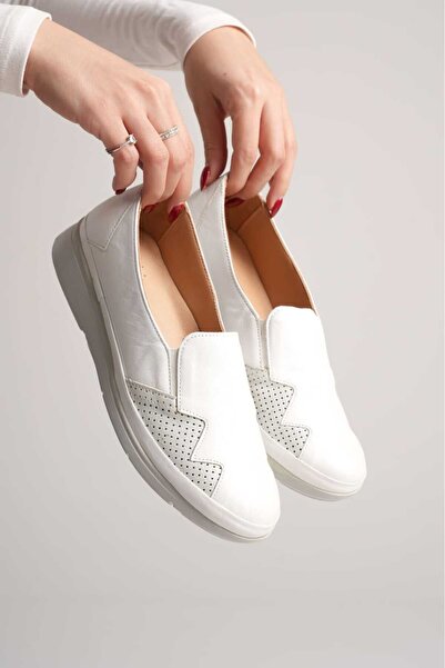 AYAKKABİSEPETİ ΛΕΥΚΑ ΓΝΗΣΙΑ ΔΕΡΜΑΤΙΝΑ ΟΡΘΟΠΕΔΙΚΑ ΠΑΠΟΥΤΣΙΑ ΜΗΤΕΡΑΣ ΤΥΠΟΥ COMFORT