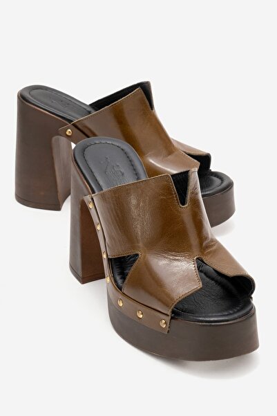 Zeynep Sıradağlı Derek Kadın Hakiki Deri Takunya Terlik Haki