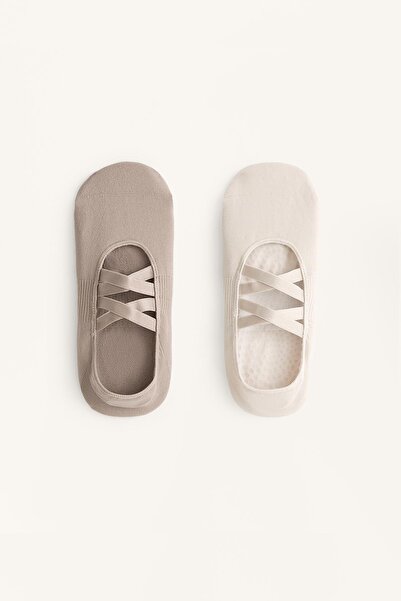 Oysho 2 çift yoga ve pilates poliamid karışımlı çift bantlı çorap