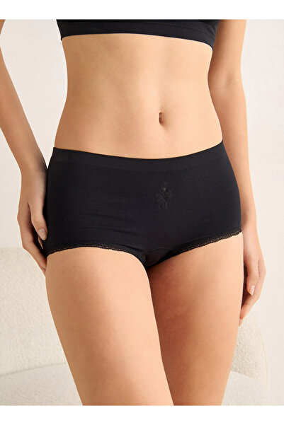 FAV Boyshort Briefs Embroidered