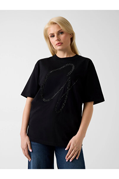 Guess Γυναικείο μαύρο μπλουζάκι με κοντό μανίκι και λαιμόκοψη με καρφιά Maxi ...