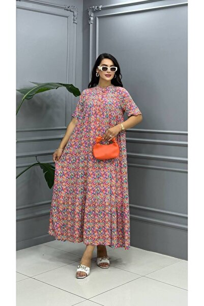 Cannes فستان ريفا الوردي الكاجوال بنمط الزهور الملونة على الطراز البوهيمي