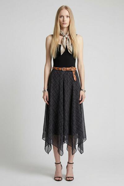 Rays 8459A Асиметрична шифонова пола, черна