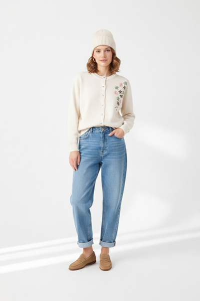LAbute Crew Neck Embroidery Knitwear Cardigan