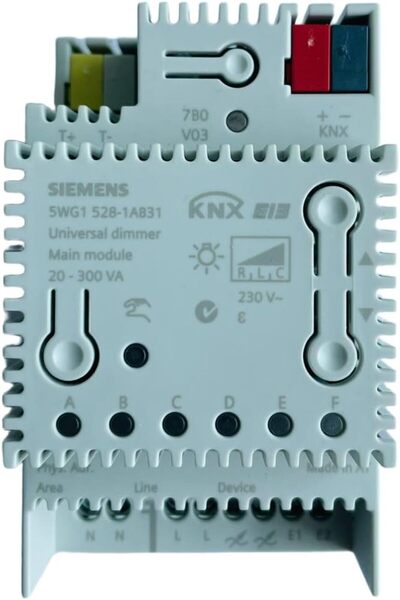 Siemens 5WG15281AB31 Universal Dimmer