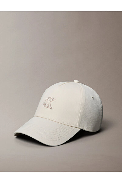 Calvin Klein Monogram Parlak Nakışlı Kadın Beyaz Şapka LV04F5044G-YBH