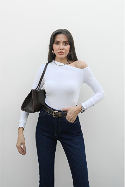 Butik Beyaz Tek Omuz Açık Uzun Kol Sandy Kumaş Örme Bluz