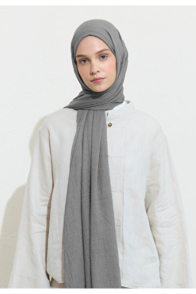 Fresh شال مودال كرينكيل باللون الرمادي الداكن