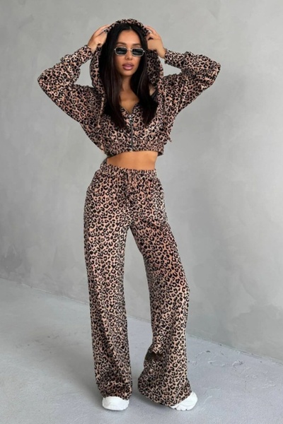 FashionForYou Women's casual outfit, Savage, wide pants and zippered sweatshi...