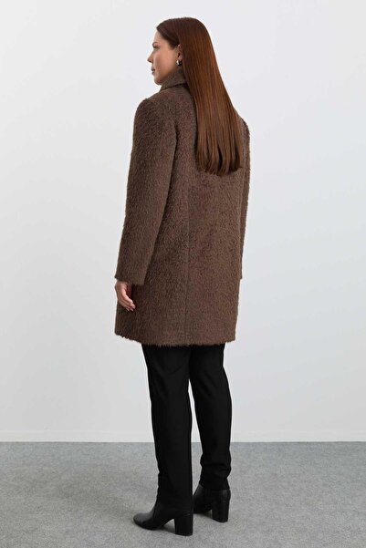 Selen Büyük Beden Şömizye Yaka Tüylü Kaban / KAHVE