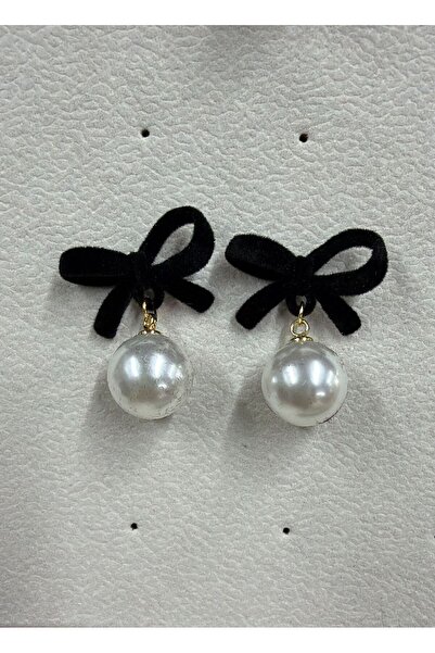 zerzembe Pearl and Ribbon Velvet Textured Earrings