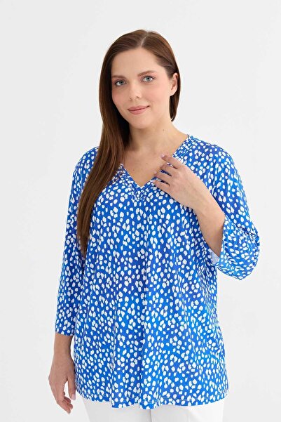 Selen Büyük Beden Yakası Biyeli Puantiye Penye Bluz / SAKS