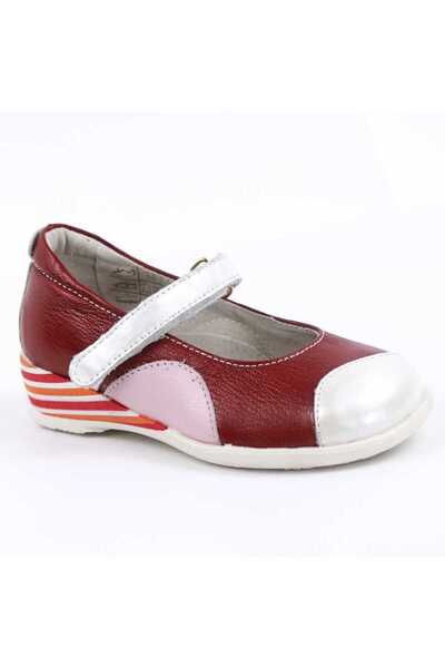 tino Lightweight children's shoes, made of natural leather, with a small heel...