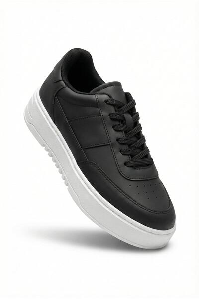 ablukaonline حذاء رياضي رجالي ذو نعل عالٍ ورباط باللون الأسود