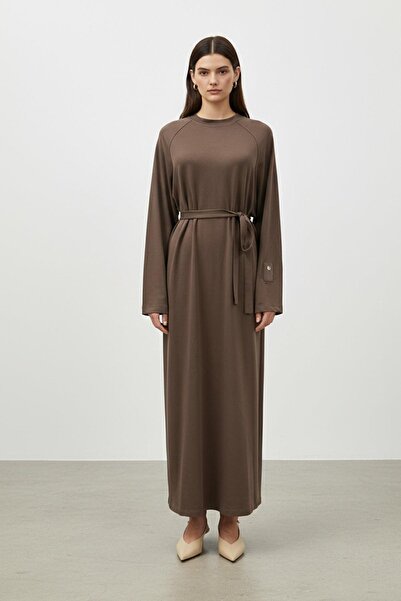 Puane Comfortable Cut Long Dress with Waist Belt