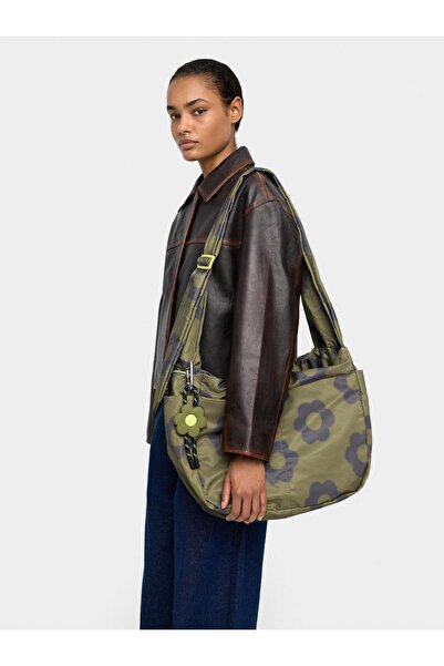 PARFOIS Büyük Çiçek Desenli ve Çıkabilir Charm Aksesuarlı Omuz Çantası