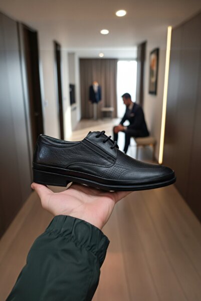 enoch حذاء رجالي من الجلد الطبيعي باللون الأسود مزخرف بنقشة ليزر لتقويم العظام