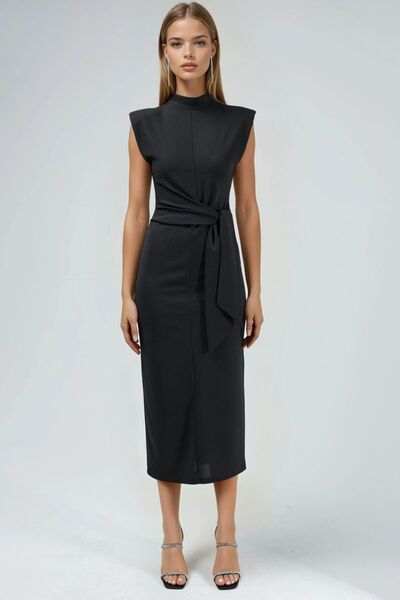 Hiccup Rochie midi BUSEM cu guler înalt și detaliu de legătură