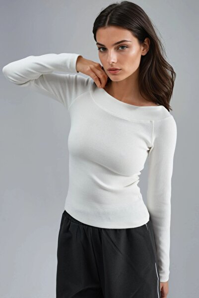 Hiccup Busem Slim Fit Ribbed Boat Neck Blouse