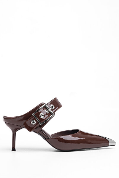 MARY Pantofi Mule cu cataramă cu toc subțire și detaliu din metal, piele lacuită