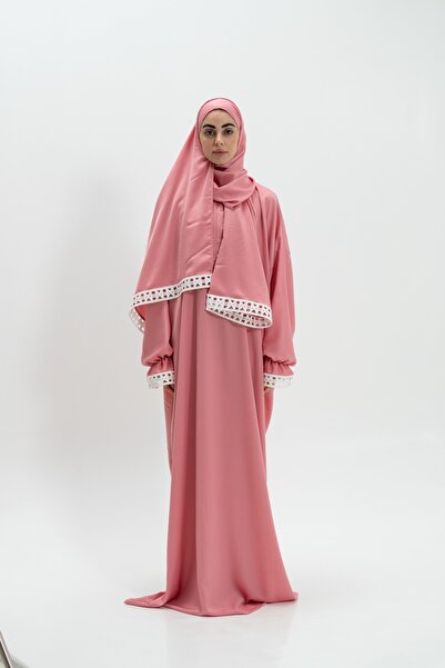 lune Prayer Abaya