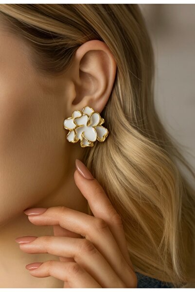 AychaAksesuar Ecru mother-of-pearl gold-plated large flower earrings