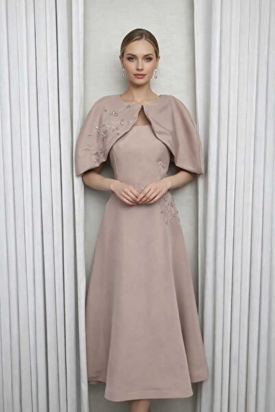 qmhafrst Barbie dress with hand embroidery, jacket