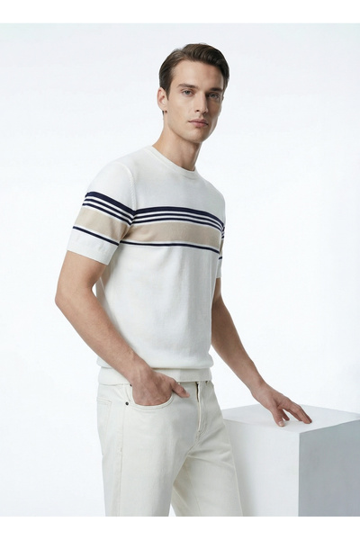 Fabrika Bisiklet Yaka Slim Fit Çizgili Kırık Beyaz Erkek Kazak F6SM-KZK 2300