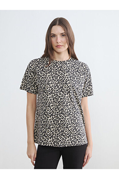 LC Waikiki Rmz Gi̇yi̇m Farkiyla Zero Roba Collar Leopard Embroidered Women's ...