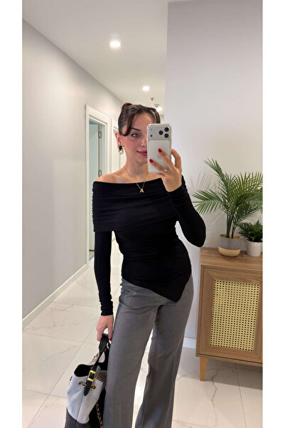 BİRCANÇİL Nerta Black Madonna Collar Blouse