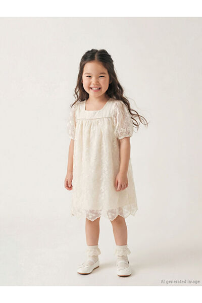 LC Waikiki Rmz Gi̇yi̇m Farkiyla Girls' Embroidered Lace Dress