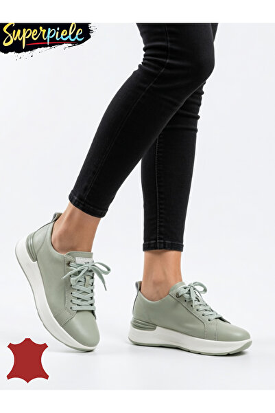 ANGEL BLUE Comfortable casual shoes for women made of natural leather with la...