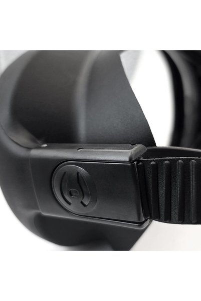 Hollis Masca - M1 Black