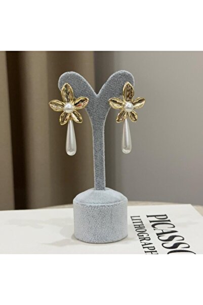 Rüya أقراط لؤلؤية بتفاصيل زهرية