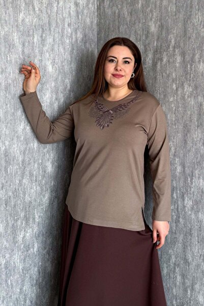 ModaPlaza Women's Stone Embroidered Blouse 005